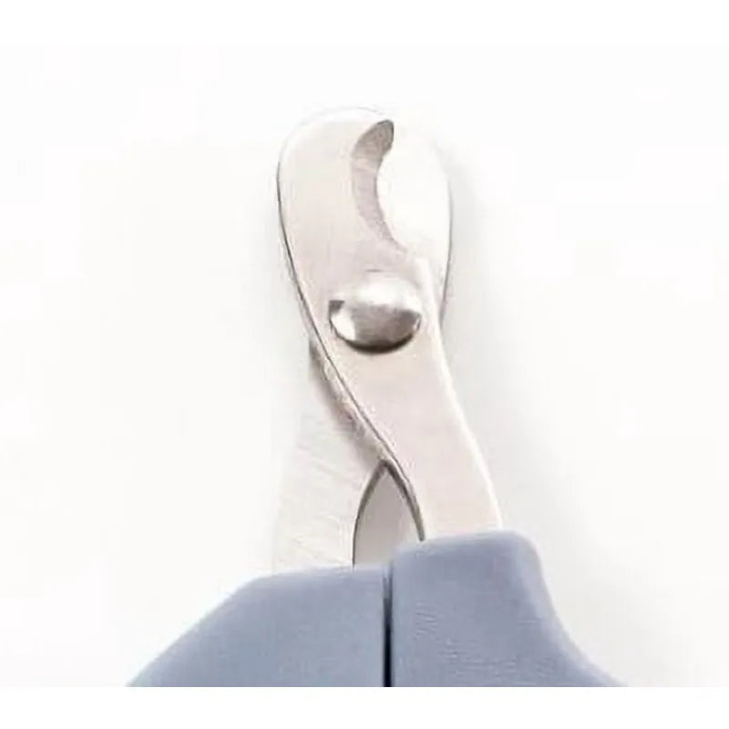 Cat Nail Clipper，Stainless-steel cutting edges and built-in blade notches help keep the nail in place while cutting.