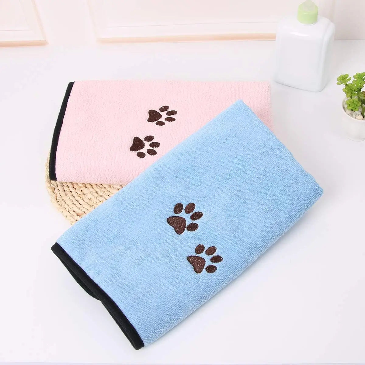 Ultra Absorbent Microfiber Pet Drying Towel, 2-Pack, Fast Drying for Dogs & Cats